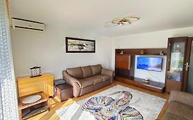 Arka Apartment