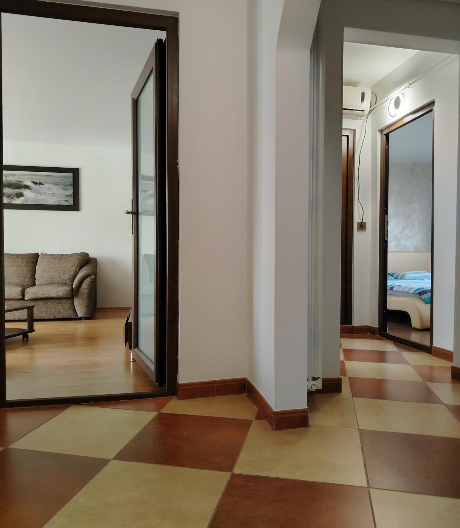 Arka Apartment Craiova Exterior foto